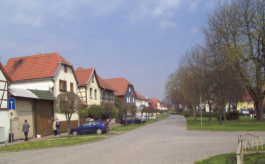 Dorfanger im alten Dorf von Bollstedt