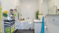 großes Badezimmer